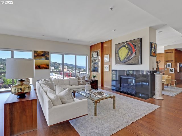 1221 Sw 10TH Ave 1804, Portland, OR 97205