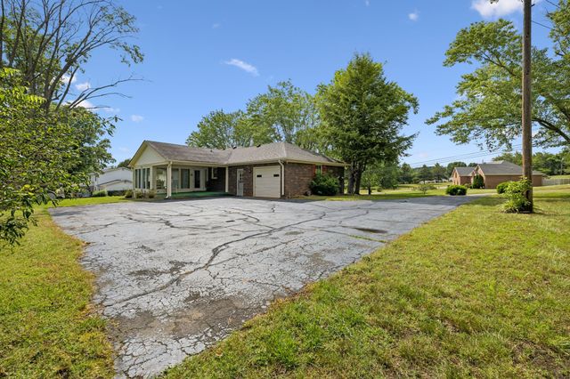 1202 Sycamore Valley Rd, Ashland City, TN 37015