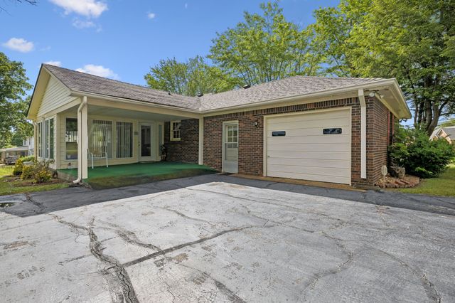 1202 Sycamore Valley Rd, Ashland City, TN 37015