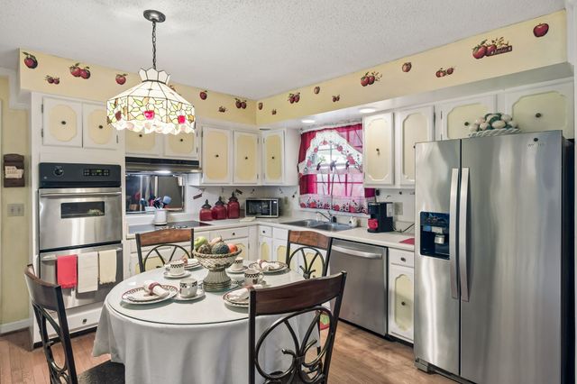 1202 Sycamore Valley Rd, Ashland City, TN 37015