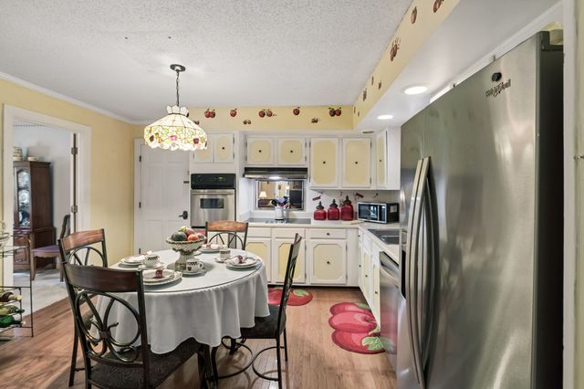 1202 Sycamore Valley Rd, Ashland City, TN 37015