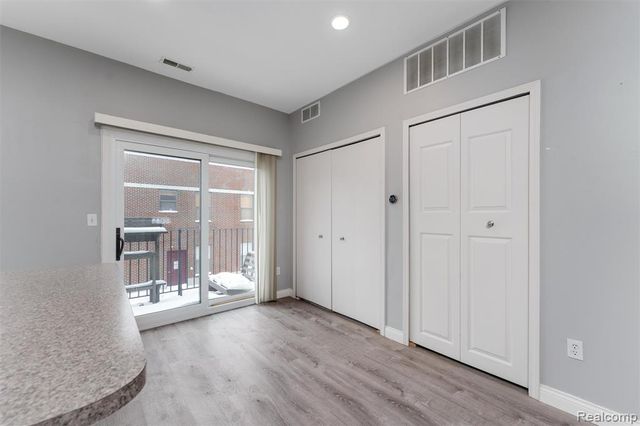 7609 Woodward Avenue, Detroit, MI 48202