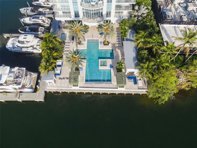 17301 Biscayne Blvd 1008, North Miami Beach, FL 33160