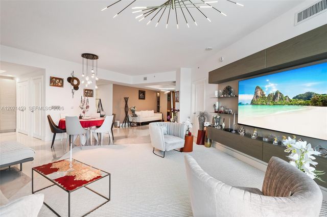 17301 Biscayne Blvd 1008, North Miami Beach, FL 33160
