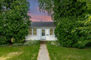 1100 Garfield Street, Hobart, IN 46342