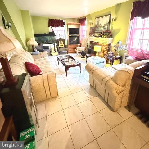 306 S CAROL BLVD, Upper Darby, PA 19082