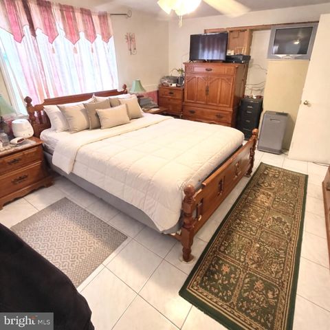 306 S CAROL BLVD, Upper Darby, PA 19082