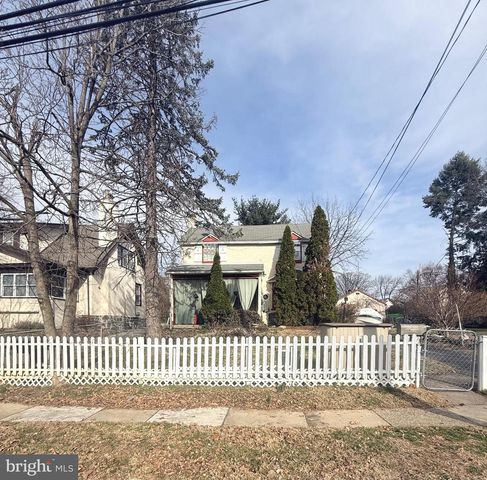 306 S CAROL BLVD, Upper Darby, PA 19082