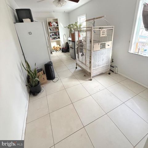 306 S CAROL BLVD, Upper Darby, PA 19082