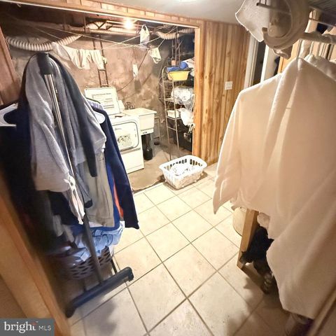 306 S CAROL BLVD, Upper Darby, PA 19082