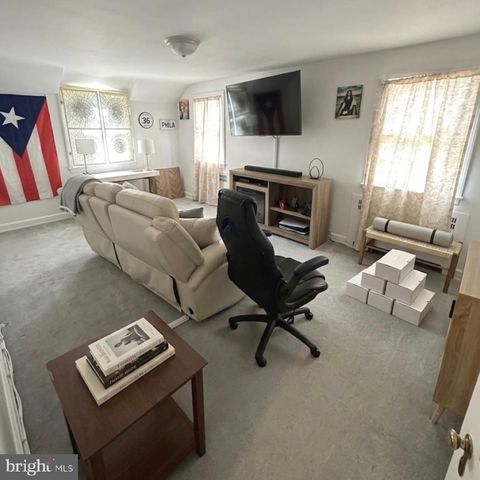 306 S CAROL BLVD, Upper Darby, PA 19082