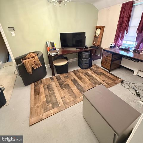 306 S CAROL BLVD, Upper Darby, PA 19082