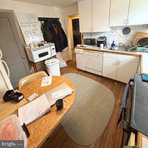 306 S CAROL BLVD, Upper Darby, PA 19082