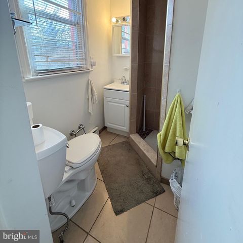 306 S CAROL BLVD, Upper Darby, PA 19082
