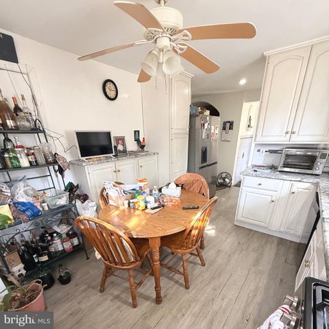306 S CAROL BLVD, Upper Darby, PA 19082