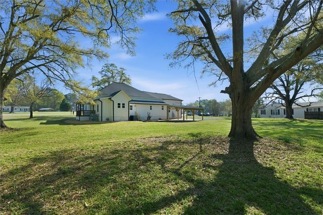 511 W Broad Street, Iva, SC 29655