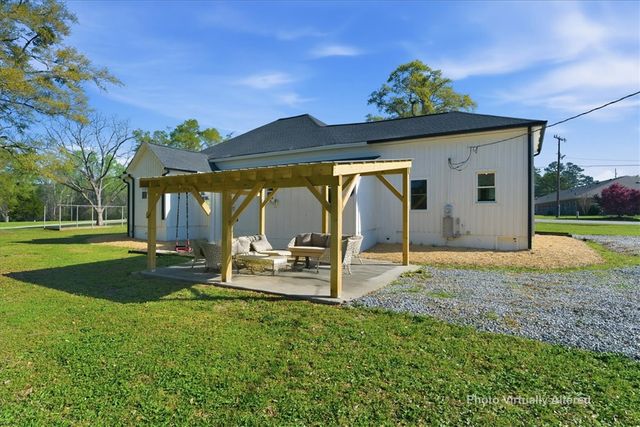511 W Broad Street, Iva, SC 29655