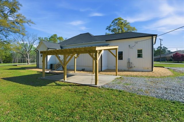 511 W Broad Street, Iva, SC 29655