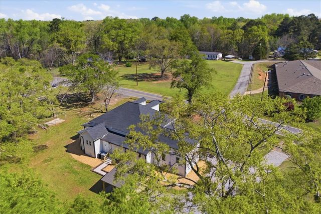 511 W Broad Street, Iva, SC 29655
