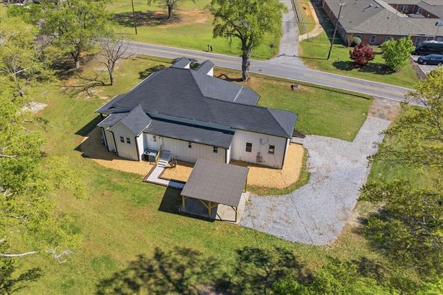 511 W Broad Street, Iva, SC 29655