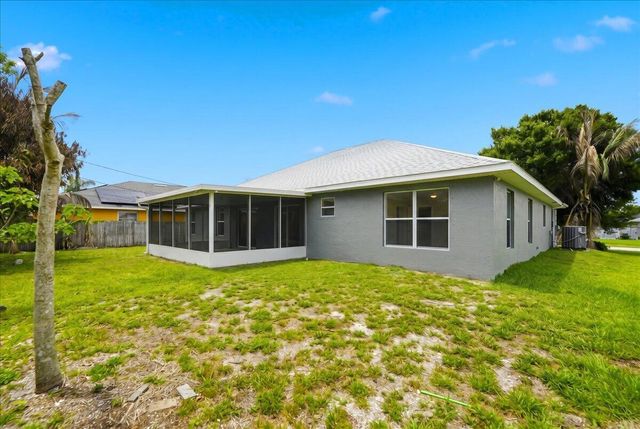 1218 SW Melrose Avenue, Port St. Lucie, FL 34953