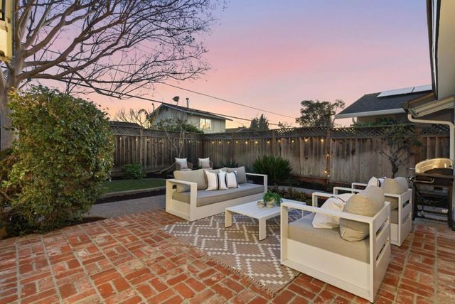 2330 Maximilian Drive, Campbell, CA 95008