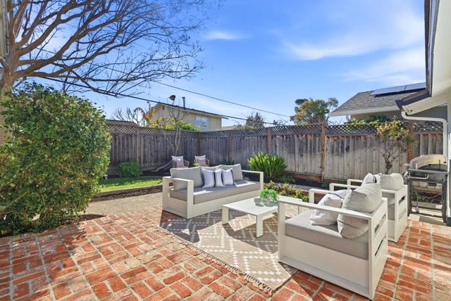 2330 Maximilian Drive, Campbell, CA 95008