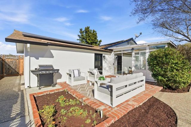 2330 Maximilian Drive, Campbell, CA 95008