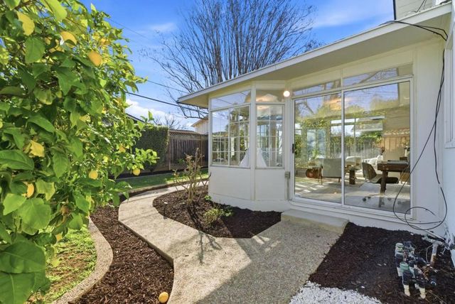 2330 Maximilian Drive, Campbell, CA 95008