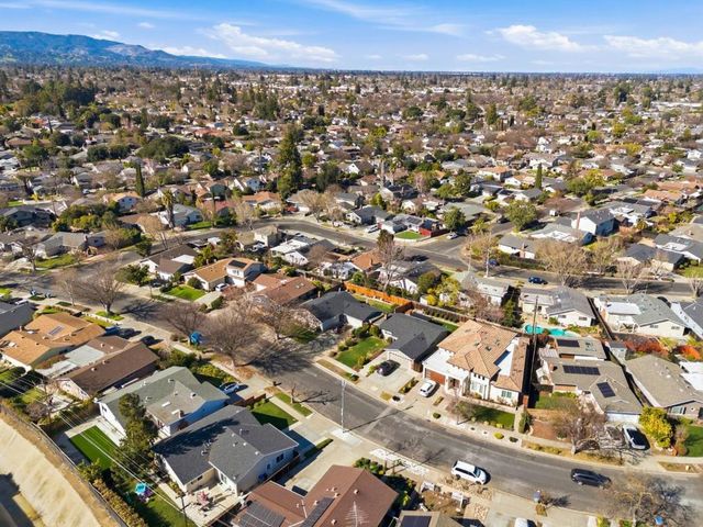 2330 Maximilian Drive, Campbell, CA 95008