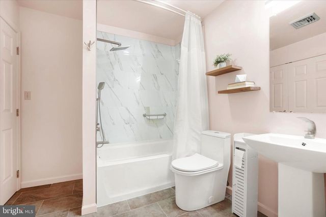 41 HAGARMAN DR, York, PA 17408