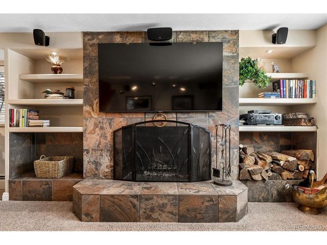 930 Reed Ct, Lakewood, CO 80214