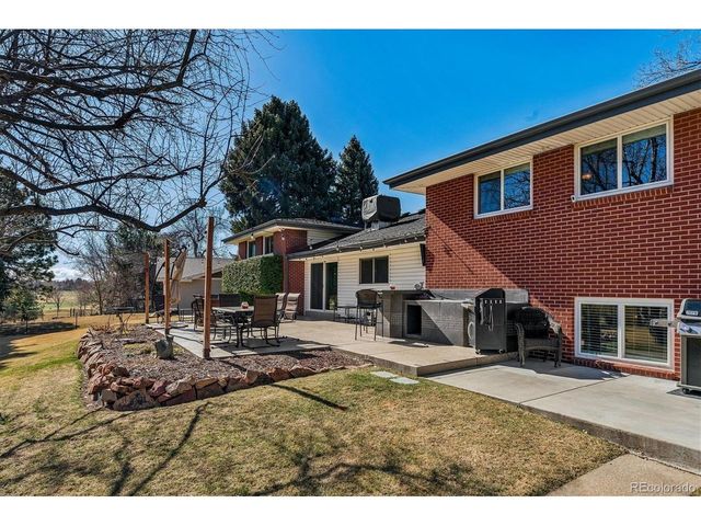 930 Reed Ct, Lakewood, CO 80214
