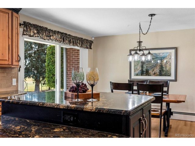 930 Reed Ct, Lakewood, CO 80214