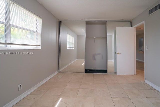 550 SE 2nd Ave G25, Deerfield Beach, FL 33441