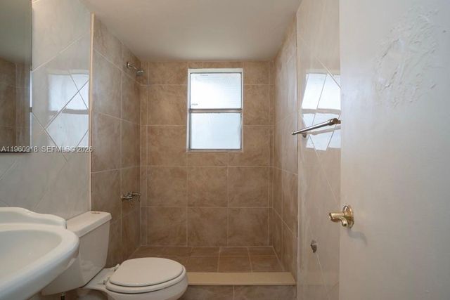 550 SE 2nd Ave G25, Deerfield Beach, FL 33441