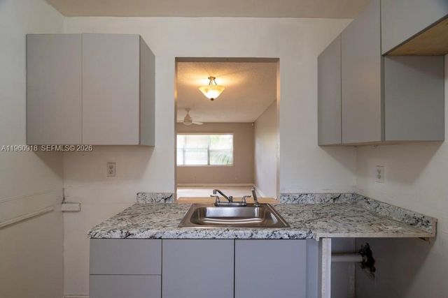 550 SE 2nd Ave G25, Deerfield Beach, FL 33441