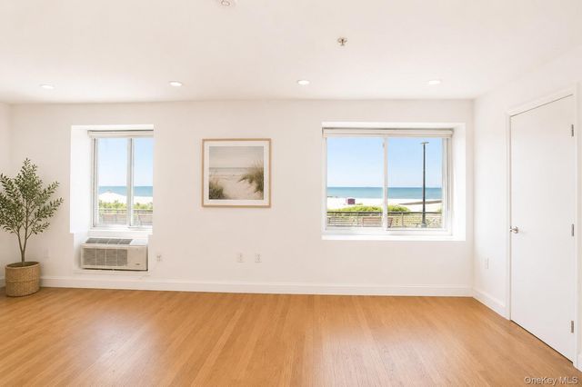 10 Franklin Boulevard 405, Long Beach, NY 11561