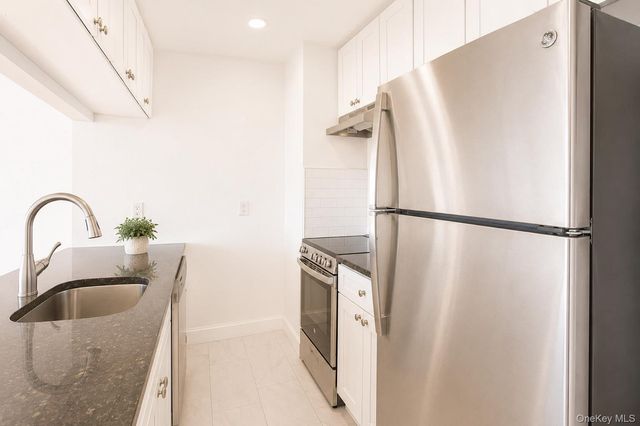 10 Franklin Boulevard 405, Long Beach, NY 11561