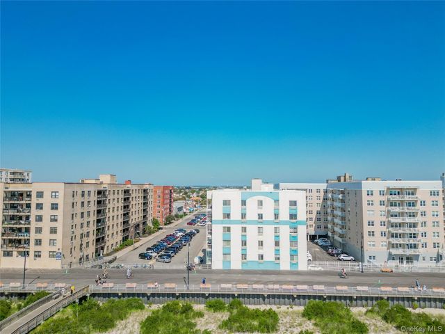 10 Franklin Boulevard 405, Long Beach, NY 11561