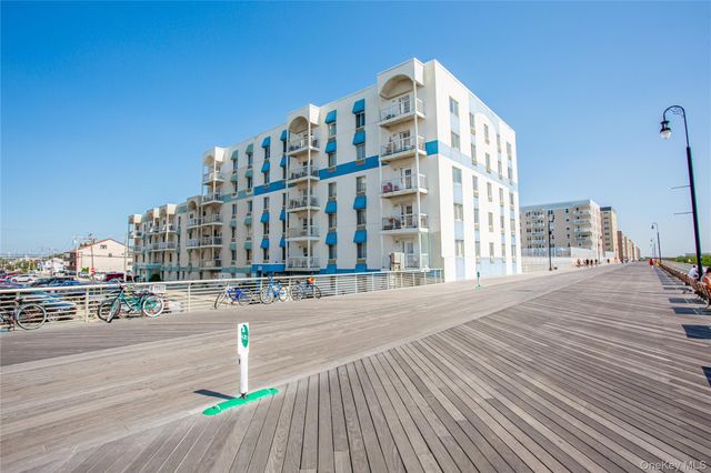 10 Franklin Boulevard 405, Long Beach, NY 11561