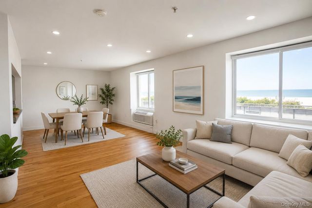 10 Franklin Boulevard 405, Long Beach, NY 11561