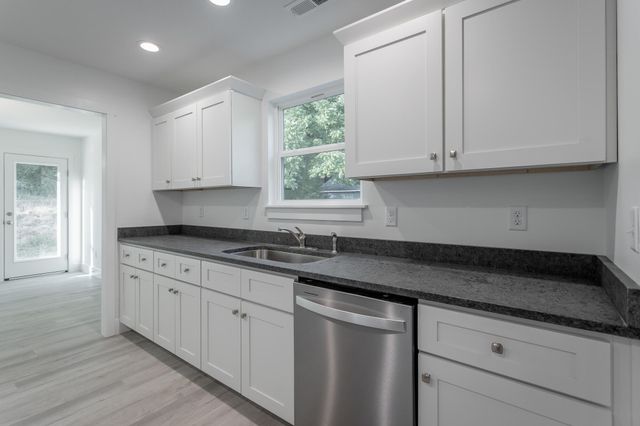 1909 Green Pond Road, Soddy Daisy, TN 37379