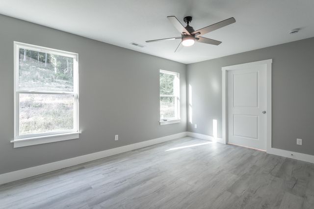 1909 Green Pond Road, Soddy Daisy, TN 37379