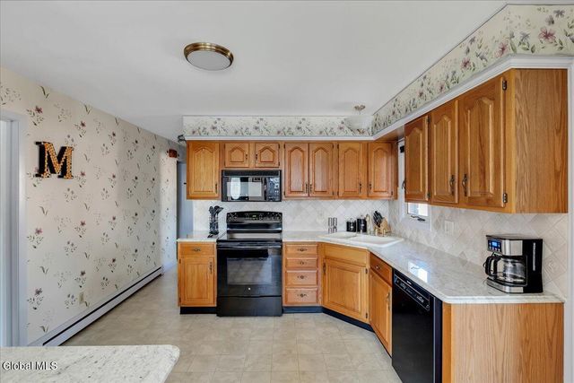 22 Maxwell Street, Albany, NY 12208