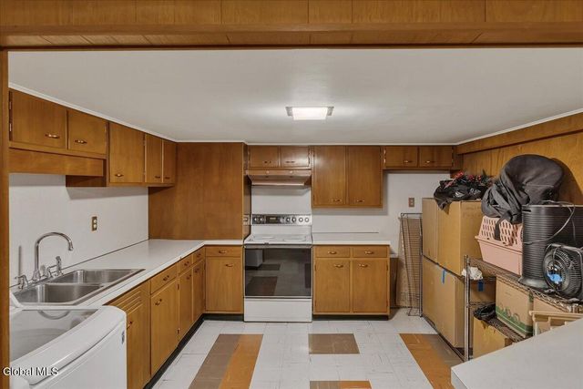 22 Maxwell Street, Albany, NY 12208