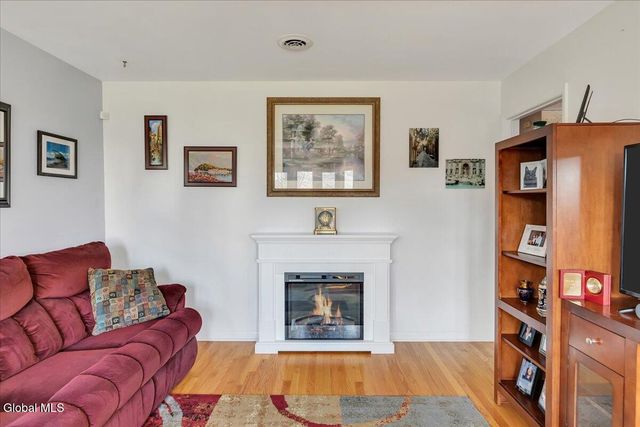 22 Maxwell Street, Albany, NY 12208