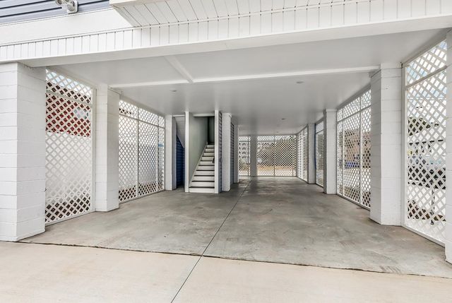 306 6th Ave. N, Myrtle Beach, SC 29577