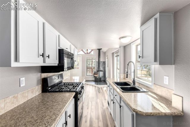 19253 E Highway 24 40, Woodland Park, CO 80863