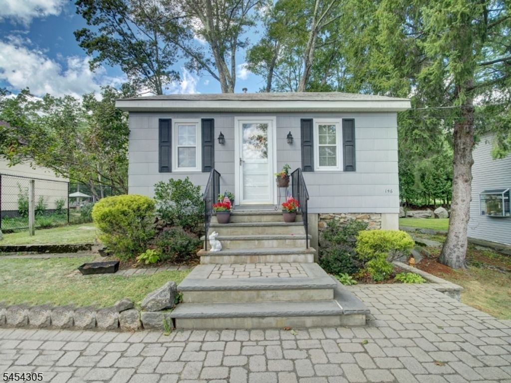 146 Monroe Trl, Hopatcong Boro, NJ 07843 — exterior